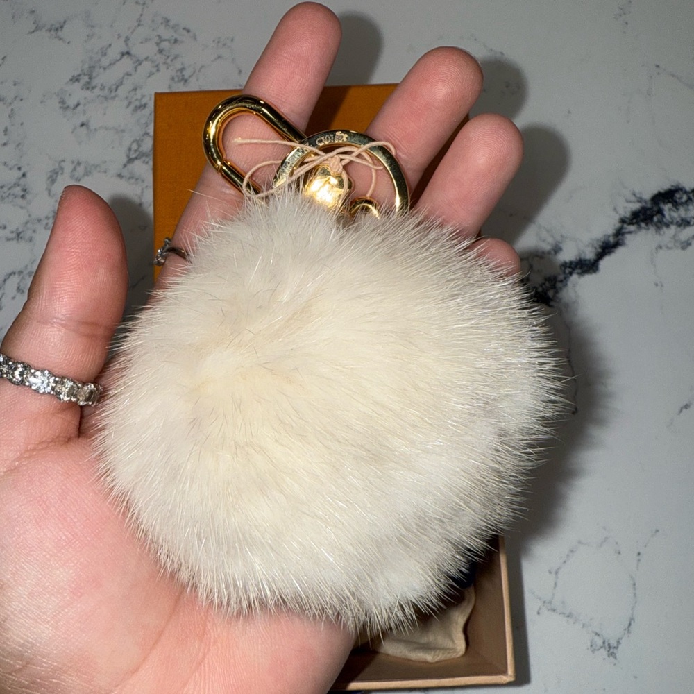Louis Vuitton Penguin Fur Bag Charm - Picture 2 of 2